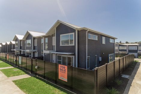 Photo of property in 42 Karepiro Drive, Stanmore Bay, Whangaparaoa, 0932