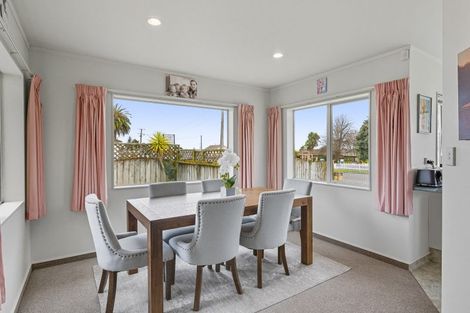 Photo of property in 174 Bath Street, Levin, 5510