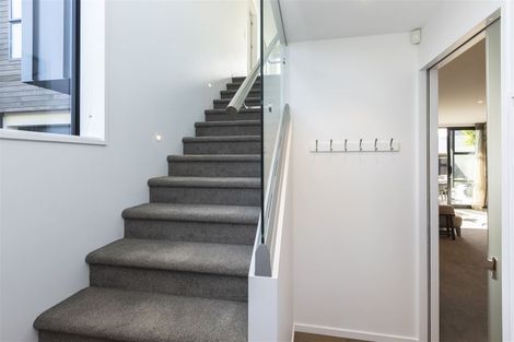 Photo of property in 32 Devonport Lane, St Albans, Christchurch, 8014