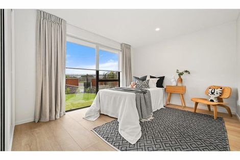 Photo of property in 2 Mccahon Drive, Rangiora, 7400