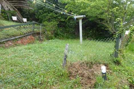 Photo of property in 9 Hungerford Road, Lyall Bay, Wellington, 6022