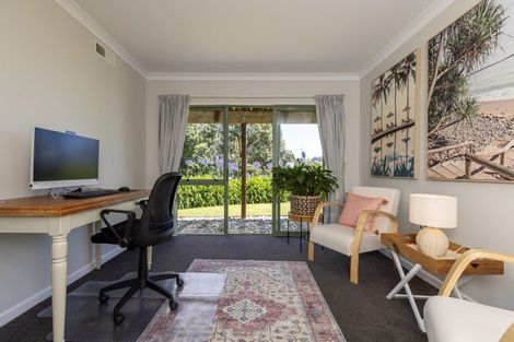 Photo of property in 56 Kakariki Grove, Waikanae, 5036