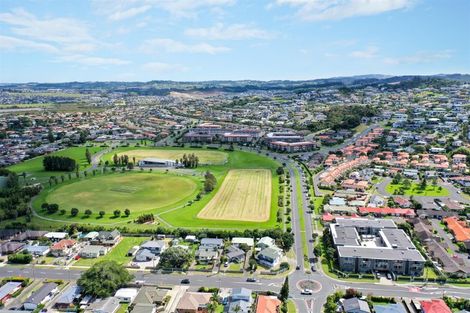 Photo of property in 204/252 Centreway Road, Orewa, 0931