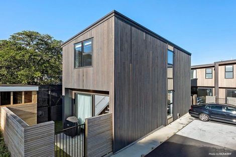 Photo of property in 20u6 Trent Street, Island Bay, Wellington, 6023