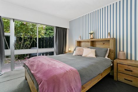 Photo of property in 4 Kereru Street, Two Mile Bay, Taupo, 3330