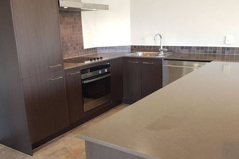 Photo of property in 3/1 Gracechurch Drive, Flat Bush, Auckland, 2016