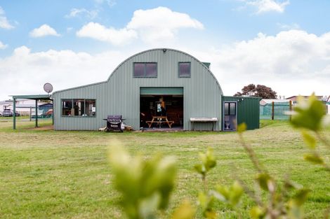 Photo of property in 1 Rawinia Place, Te Kaha, 3199