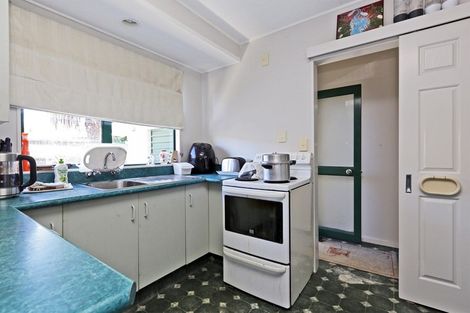 Photo of property in 506a Queen Street East, Hastings, 4122