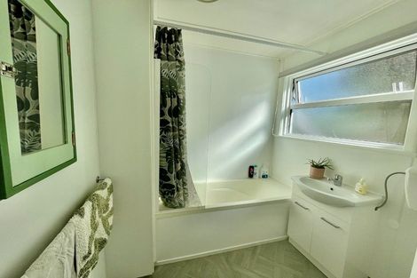 Photo of property in 59 Hewer Crescent, Naenae, Lower Hutt, 5011