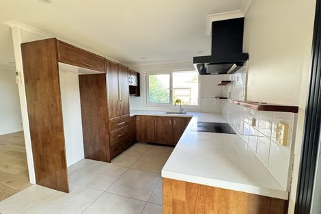 Photo of property in 118 Stapleford Crescent, Browns Bay, Auckland, 0630