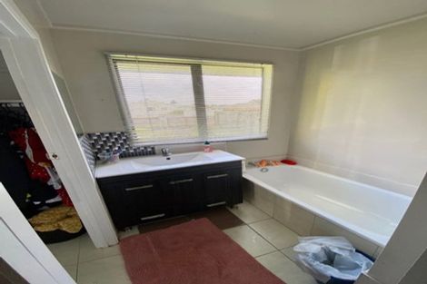 Photo of property in 109 Manuroa Road, Takanini, 2112