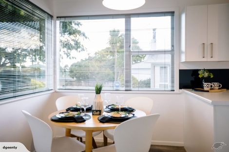 Photo of property in 79 Collins Road, Melville, Hamilton, 3206