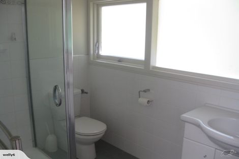 Photo of property in 27 Huntleigh Park Way, Ngaio, Wellington, 6035