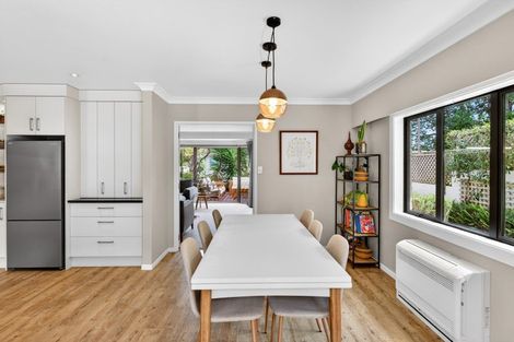 Photo of property in 11 Muritai Crescent, Havelock North, 4130