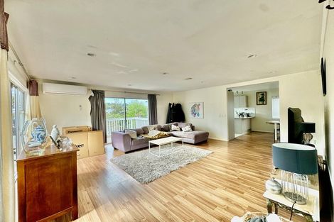 Photo of property in 45 Stapleford Crescent, Browns Bay, Auckland, 0630