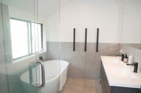 Photo of property in 19 Galway Avenue, Bryndwr, Christchurch, 8052