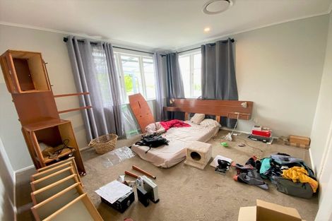 Photo of property in 20 Taipari Road, Te Atatu Peninsula, Auckland, 0610