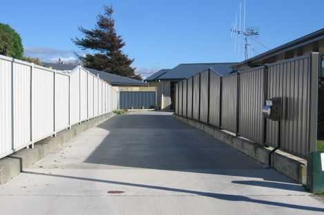 Photo of property in 9 Lancewood Lane, Roslyn, Palmerston North, 4414