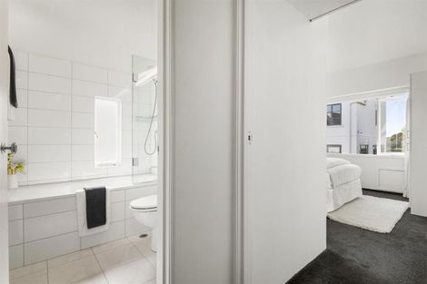 Photo of property in 13/212 Hurstmere Road, Takapuna, Auckland, 0622