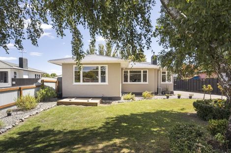 Photo of property in 7 Norwich Place, Awapuni, Palmerston North, 4412