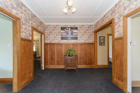 Photo of property in 20 Perrin Place, Kelvin Grove, Palmerston North, 4414