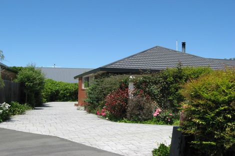 Photo of property in 9 Thoresby Mews, Avonhead, Christchurch, 8042