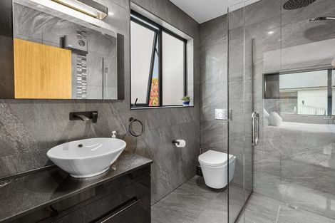 Photo of property in 148 Warren Street, Wanaka, 9305