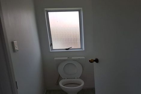 Photo of property in 1/26 Horlicks Place, Randwick Park, Auckland, 2105