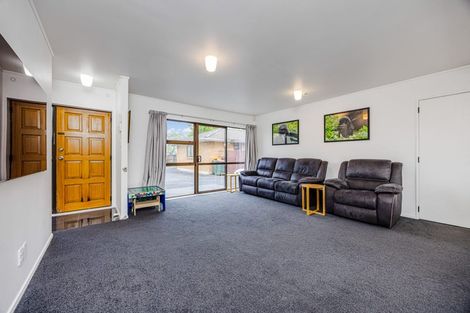 Photo of property in 4/17 Ross Martin Court, Conifer Grove, Takanini, 2112