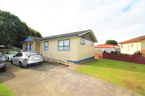 Photo of property in 12 Harwell Place, Mangere, Auckland, 2022