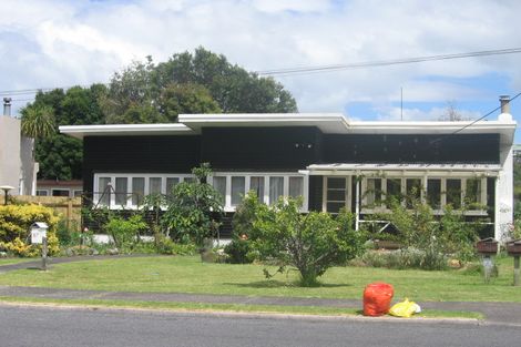 Photo of property in 1/87 Nile Road, Milford, Auckland, 0620