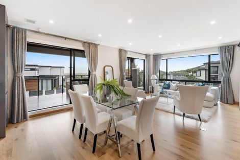 Photo of property in 45 Armstrong Farm Drive, East Tamaki Heights, Auckland, 2016