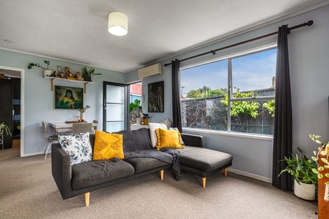 Photo of property in 2/23 Miller Road, Mangere Bridge, Auckland, 2022