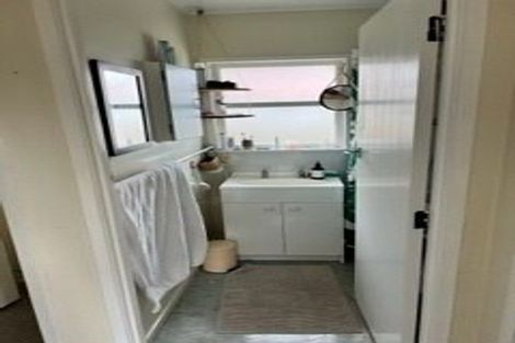 Photo of property in 1/3 Marsh Avenue, Forrest Hill, Auckland, 0620