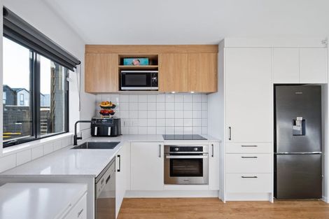 Photo of property in 55 Miromiro Street, Broomfield, Christchurch, 8042