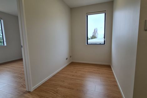 Photo of property in 9a Becroft Drive, Forrest Hill, Auckland, 0620