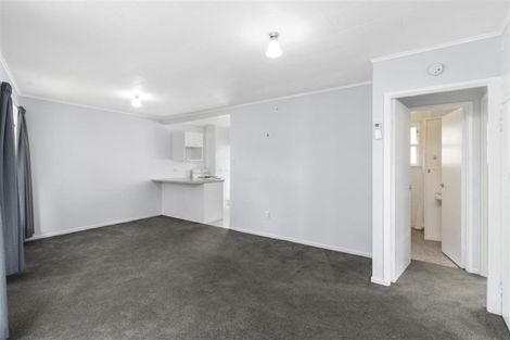 Photo of property in 71a Commercial Road, Helensville, 0800