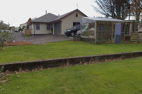 Photo of property in 13 Craig Street, Stratford, 4332