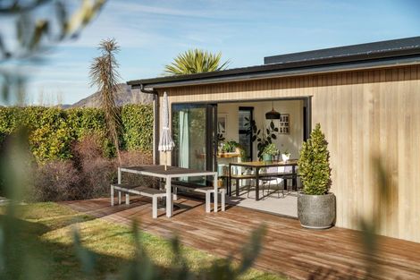 Photo of property in 5 Hollywood Rise, Wanaka, 9305