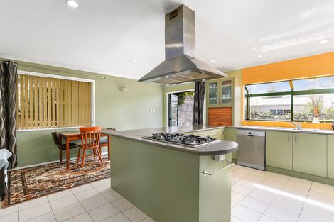 Photo of property in 63 Heybridge Street, Manurewa, Auckland, 2102
