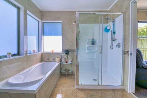 Photo of property in 28 Kawatiri Grove, Wainuiomata, Lower Hutt, 5014