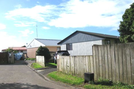 Photo of property in 12 Cameron Place, Ranui, Auckland, 0612