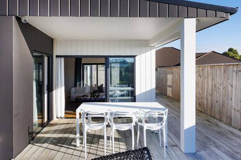Photo of property in 18 Silkwood Place, Fitzherbert, Palmerston North, 4410