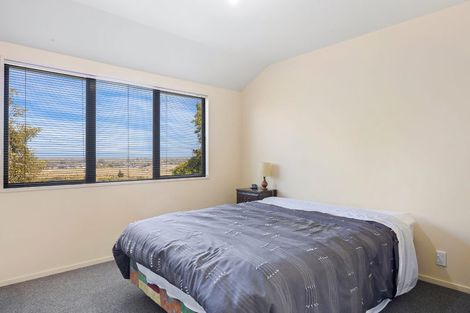 Photo of property in 26 Highcrest Heights, Westmorland, Christchurch, 8025