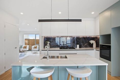 Photo of property in 39b Sorrel Crescent, Bucklands Beach, Auckland, 2012