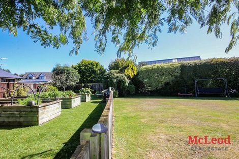 Photo of property in 1/18 Lynn Road, Bayview, Auckland, 0629