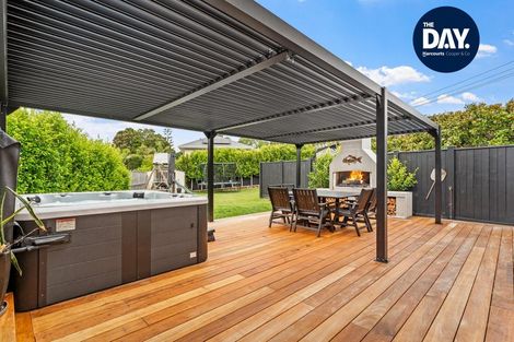 Photo of property in 267 Vipond Road, Stanmore Bay, Whangaparaoa, 0932