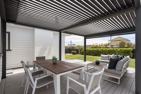 Photo of property in 59 Pacific Road, North New Brighton, Christchurch, 8083