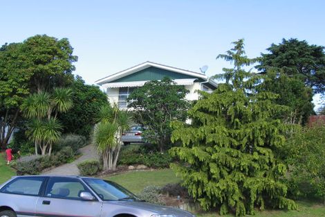 Photo of property in 23 Hollyhock Place, Browns Bay, Auckland, 0630
