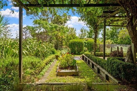 Photo of property in 4186 Kaipara Coast Highway, Tauhoa, Warkworth, 0984